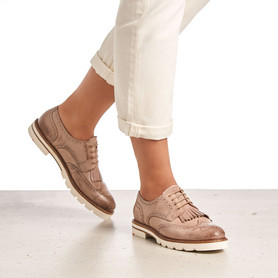HALF SHOES HALF SHOES