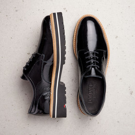 HALF SHOES HALF SHOES