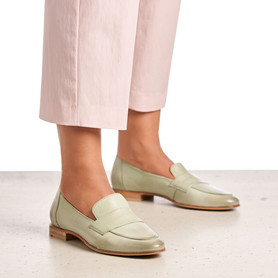 SLIPPER SLIPPER