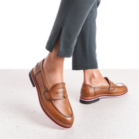SLIPPER SLIPPER