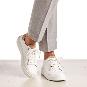 SNEAKER SNEAKER