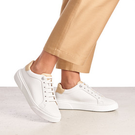 SNEAKER SNEAKER