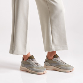 SNEAKER SNEAKER