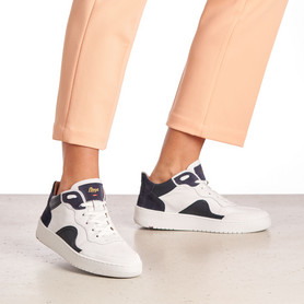 SNEAKERS SNEAKERS