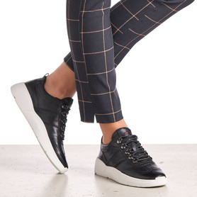 SNEAKERS SNEAKERS