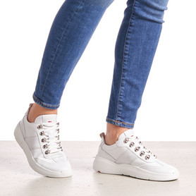 SNEAKERS SNEAKERS