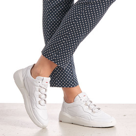 SNEAKERS SNEAKERS