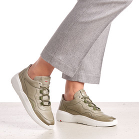 SNEAKERS SNEAKERS