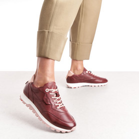 SNEAKERS SNEAKERS