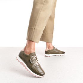 SNEAKERS SNEAKERS