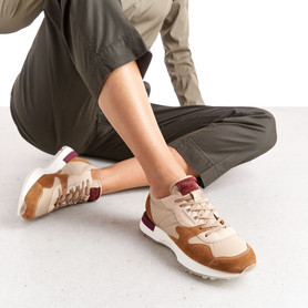 SNEAKERS SNEAKERS