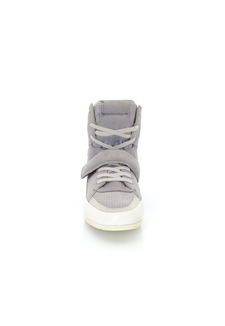 SNEAKER SNEAKER