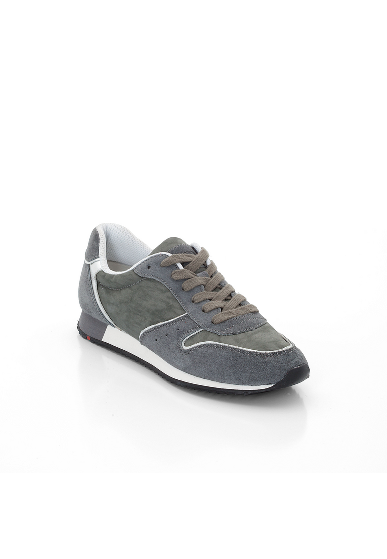 SNEAKER SNEAKER