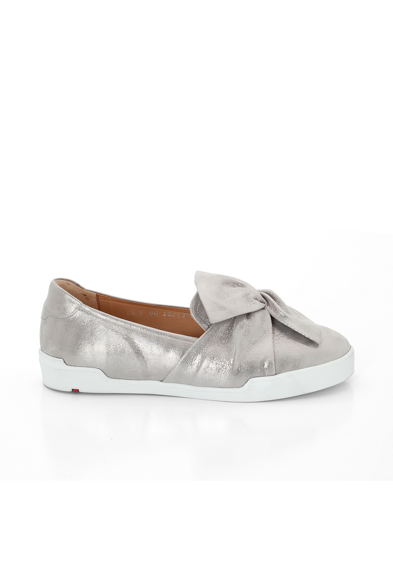 SNEAKER SNEAKER