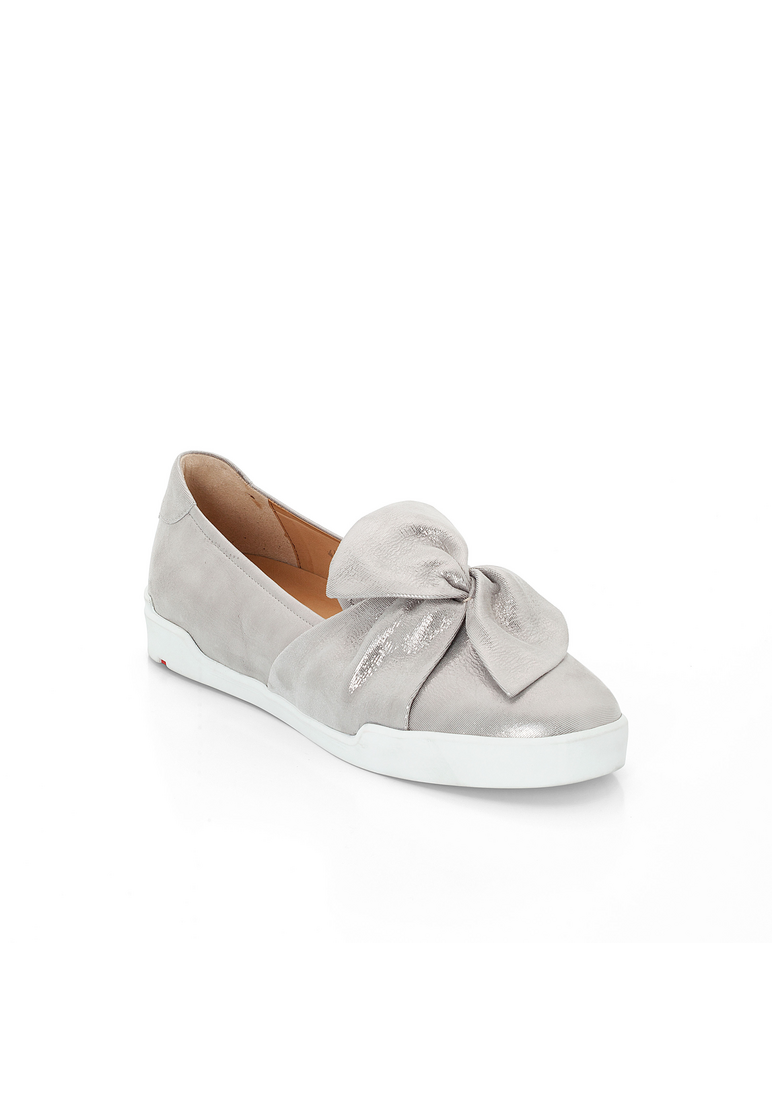 SNEAKER SNEAKER