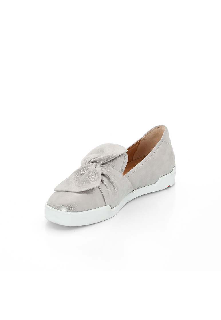 SNEAKER SNEAKER