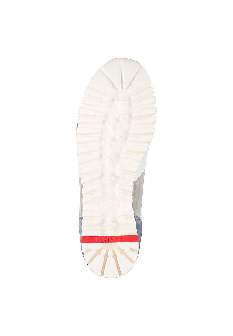 SNEAKER SNEAKER