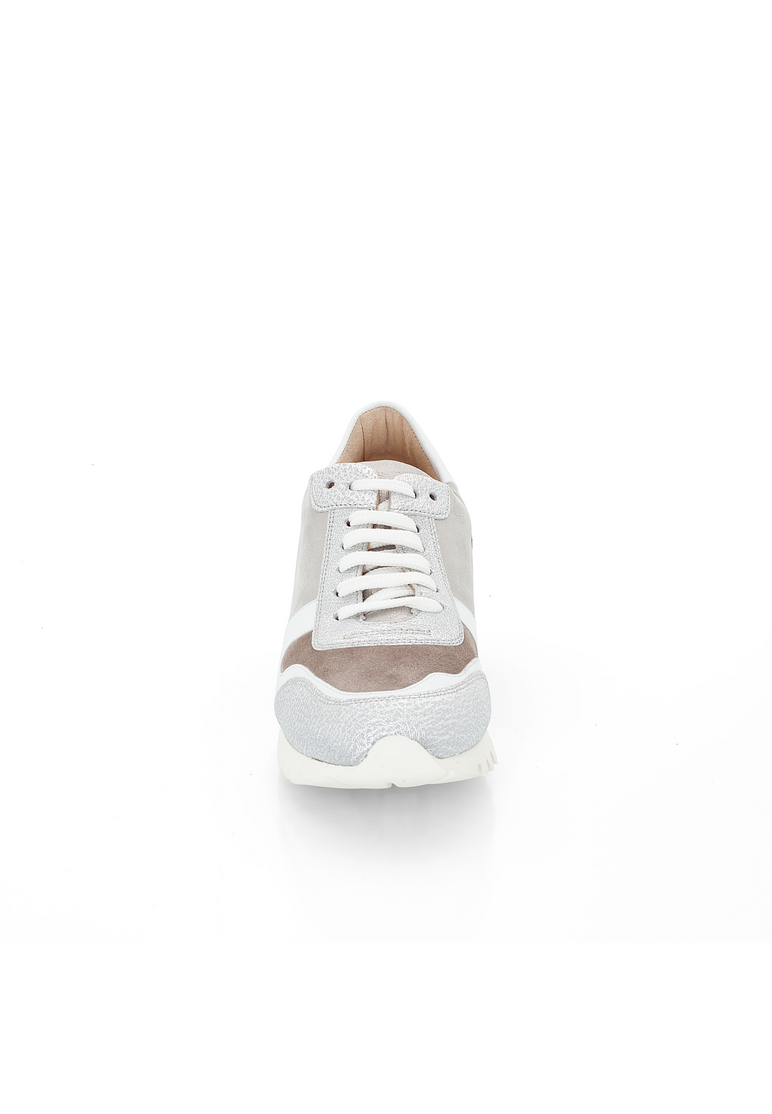 SNEAKER SNEAKER