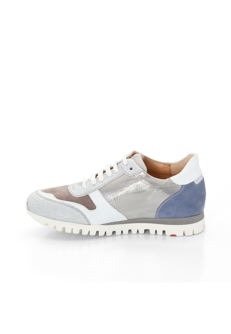 SNEAKER SNEAKER