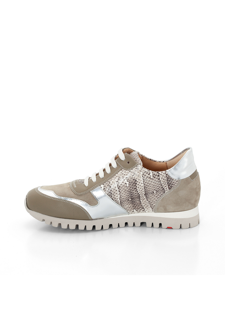 SNEAKER SNEAKER