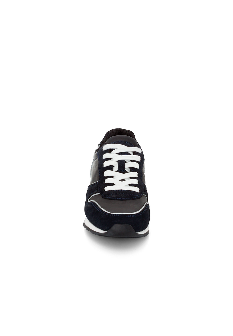 SNEAKER SNEAKER