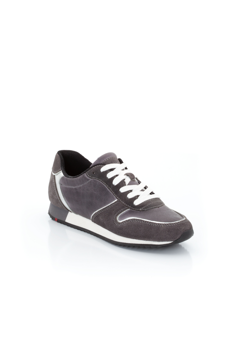 SNEAKER SNEAKER