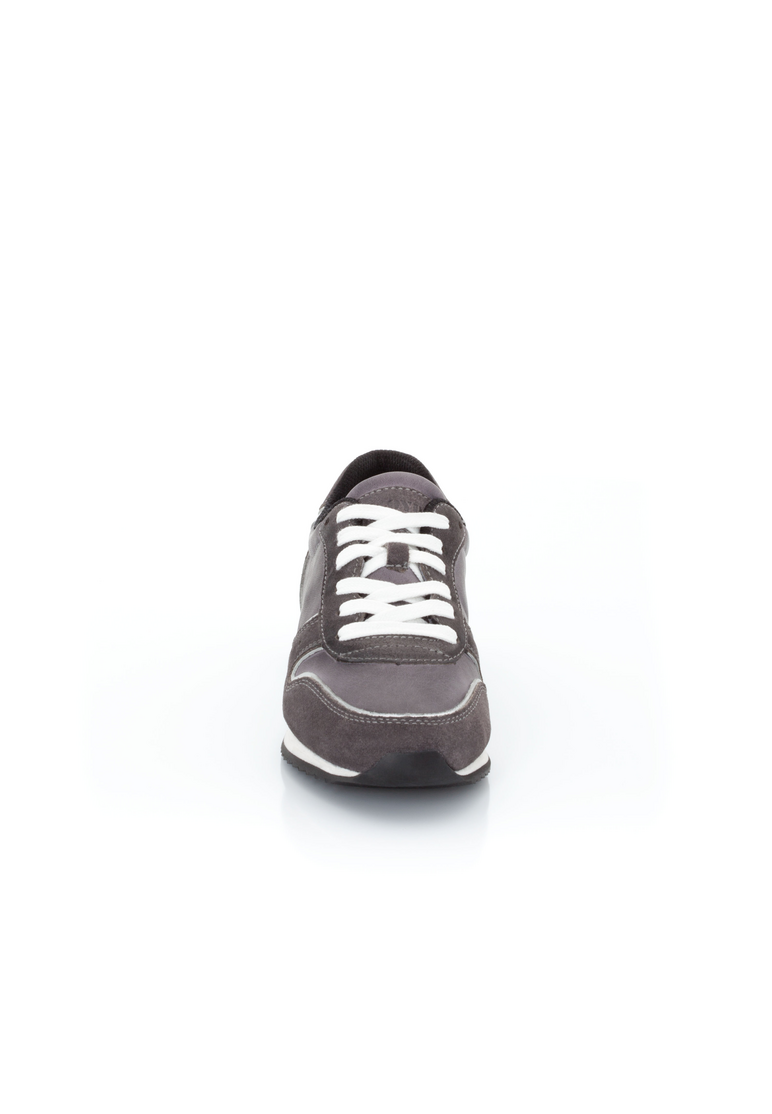 SNEAKER SNEAKER