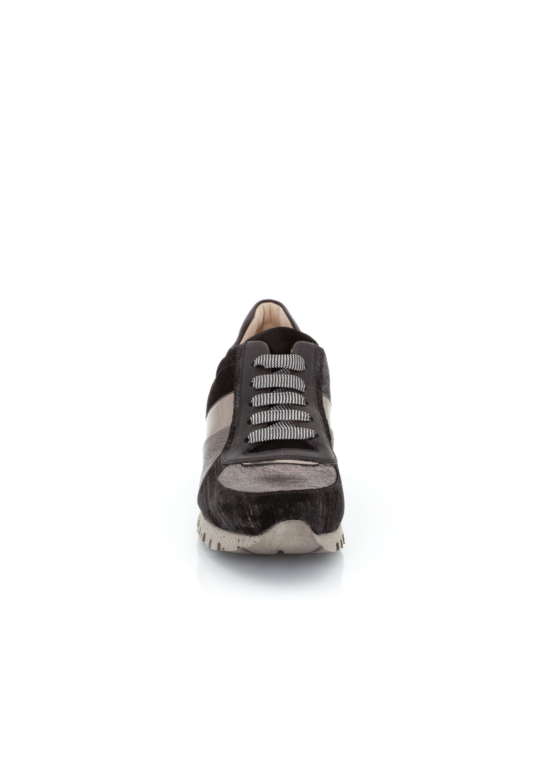SNEAKER SNEAKER