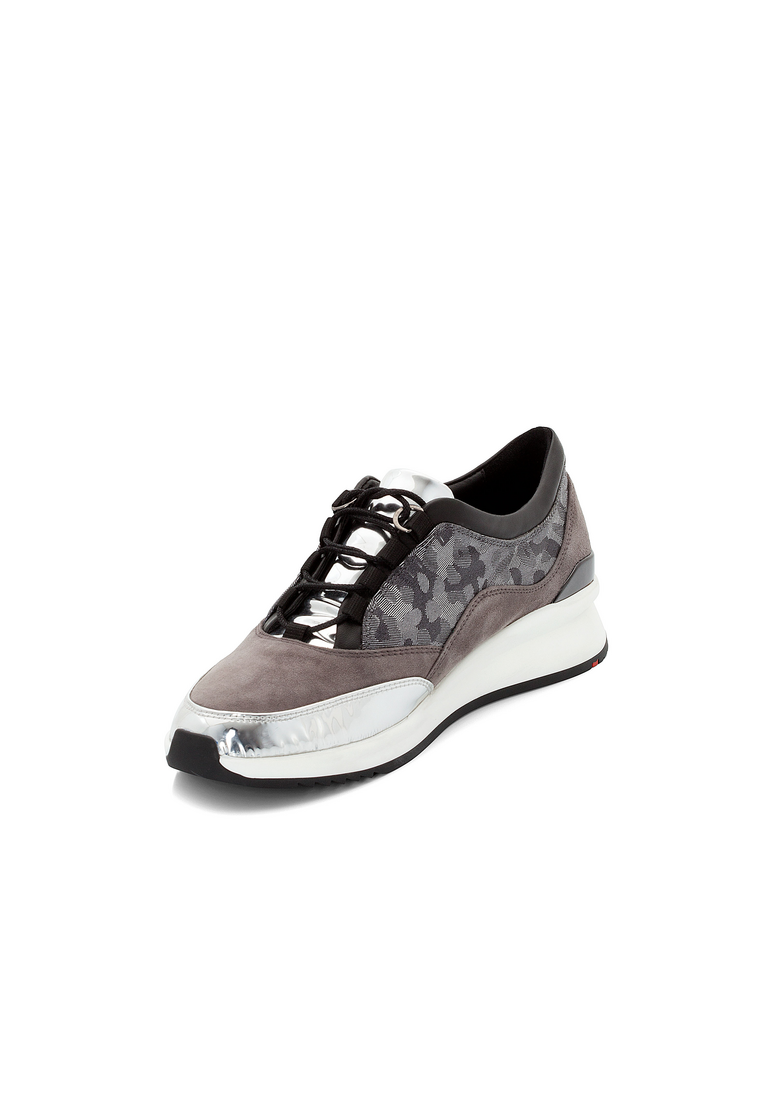 SNEAKER SNEAKER