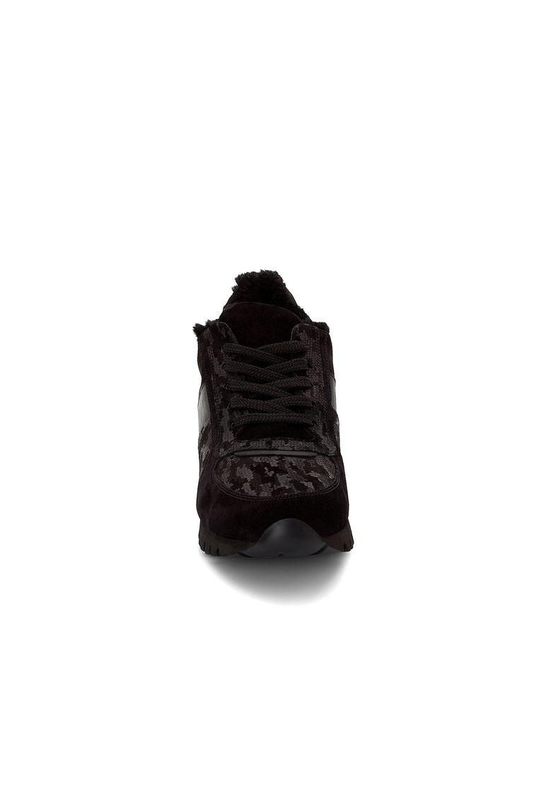 SNEAKER SNEAKER