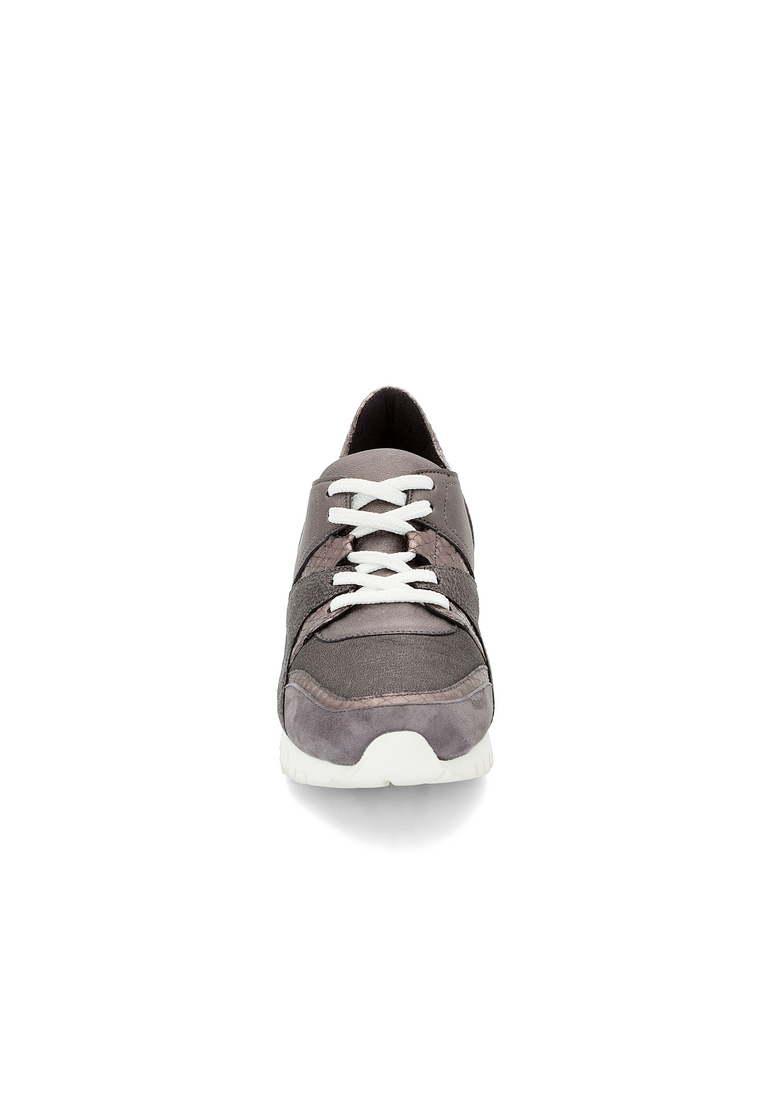 SNEAKER SNEAKER