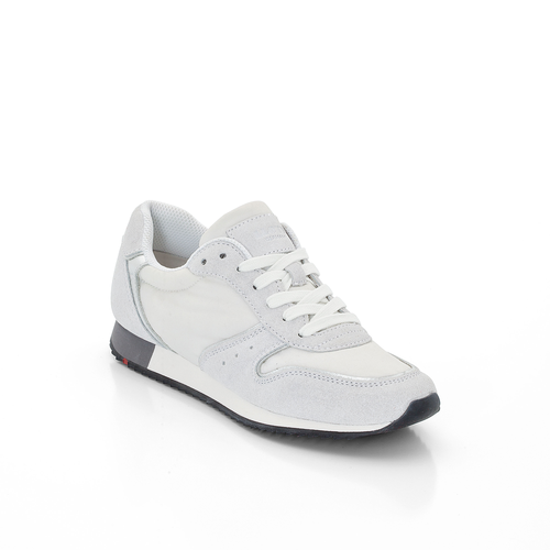 SNEAKER SNEAKER