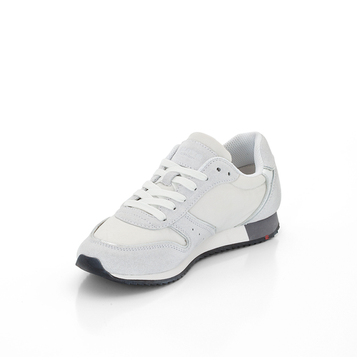 SNEAKER SNEAKER