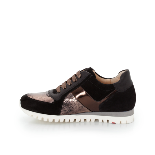 SNEAKER SNEAKER