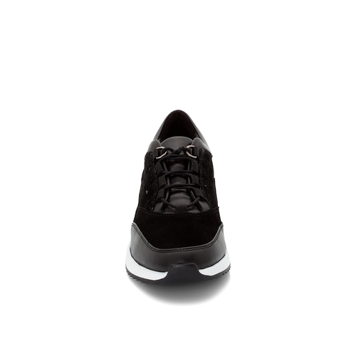 SNEAKER SNEAKER