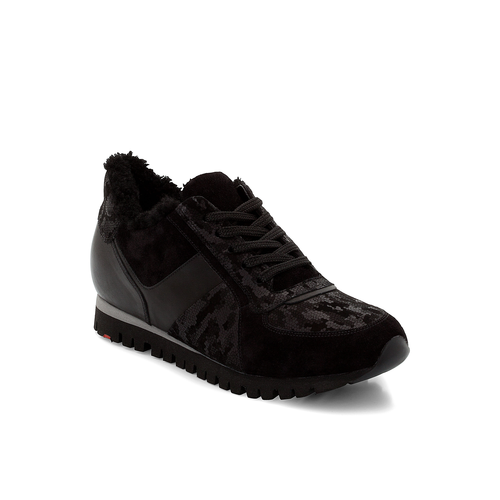 SNEAKER SNEAKER