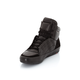SNEAKER SNEAKER